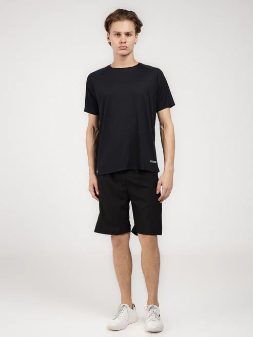 DEEDAT Performance Wear Crew Neck Tee - Black